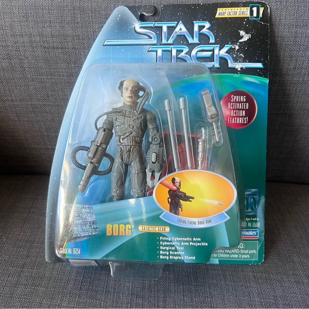 Star Trek new in box Borg figure with accessories Playmates #65680 stock…